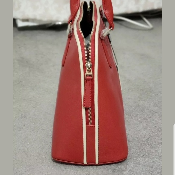 RED SUSU The Melissa Saffiano Leather Bag, Done - Picture 4 of 4